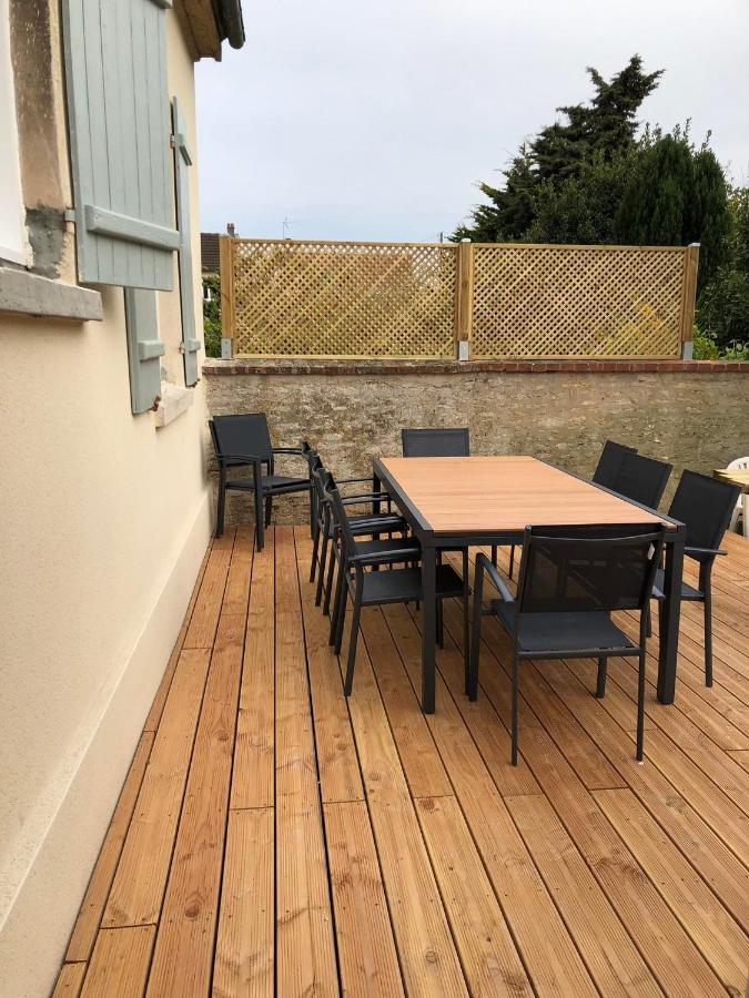 Maison Cosy En Plein Coeur De Ouistreham Exterior photo